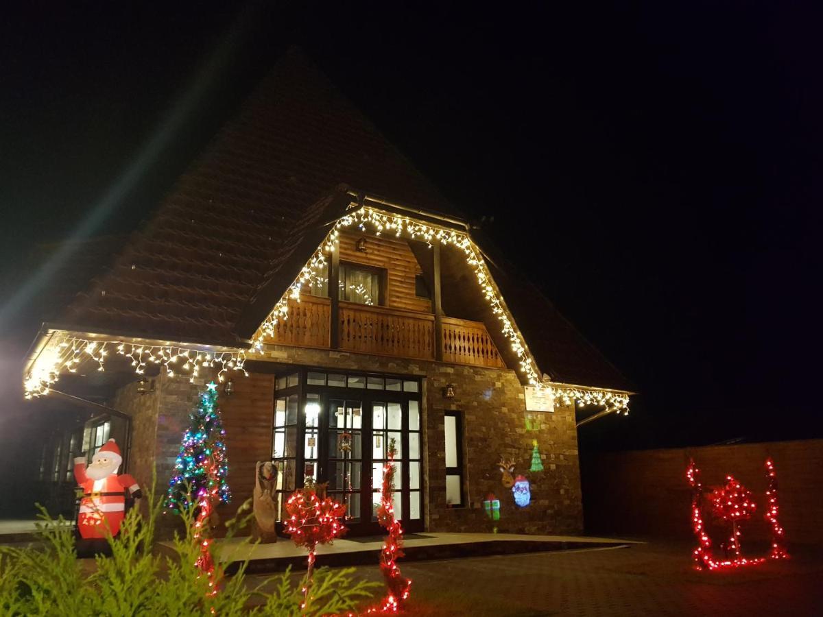 Hotel Piatra Soimului Vişeu de Sus Exterior foto